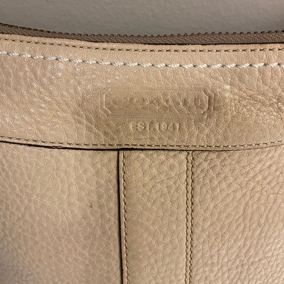 Vintage Coach leather crossbody bag - Picture 5 of 7